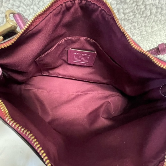 COACH Mia Shoulder Bag In Signature Canvas F87703 - Picture 11 of 13